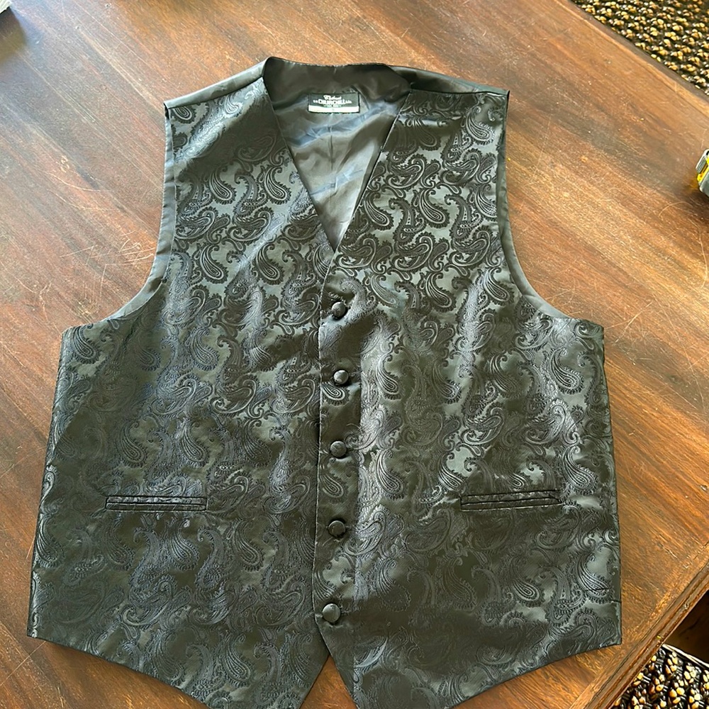 S. H. Churchill & Co. Black Vest, Small
